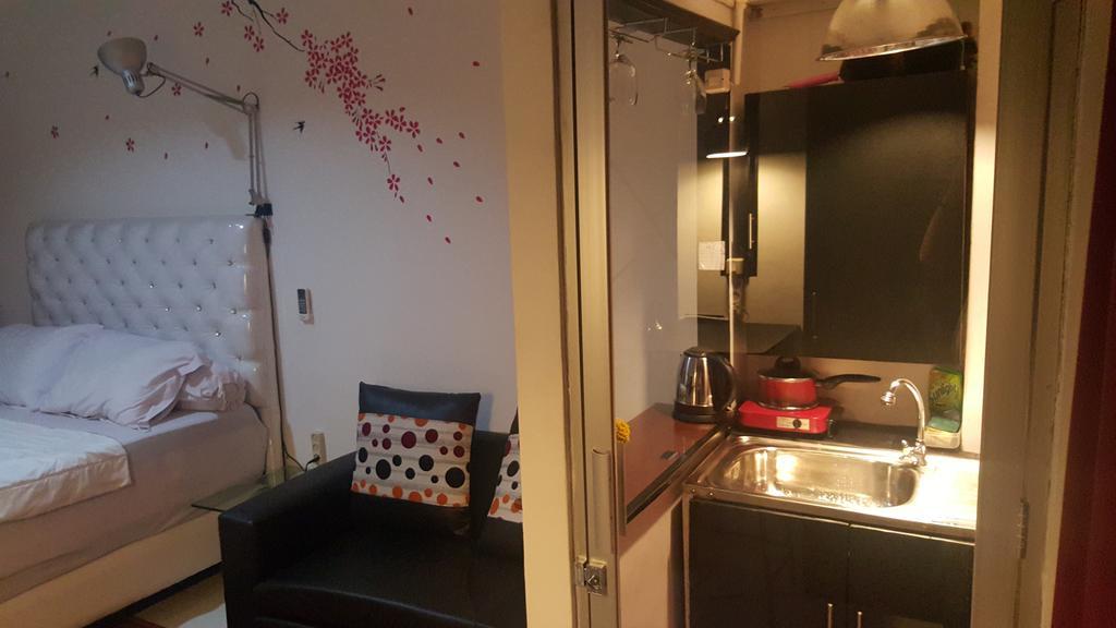 Reddoorz Apartment @ Emerald Towers Bandung Exterior photo