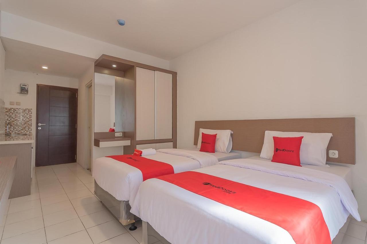 Reddoorz Apartment @ Emerald Towers Bandung Exterior photo